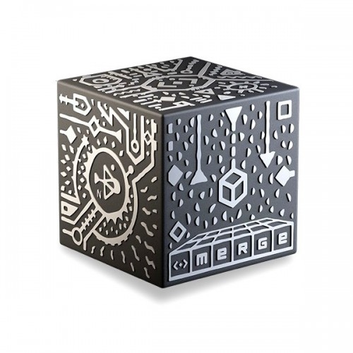 Куб дополненной реальности для изучения STEM. MERGE Cube